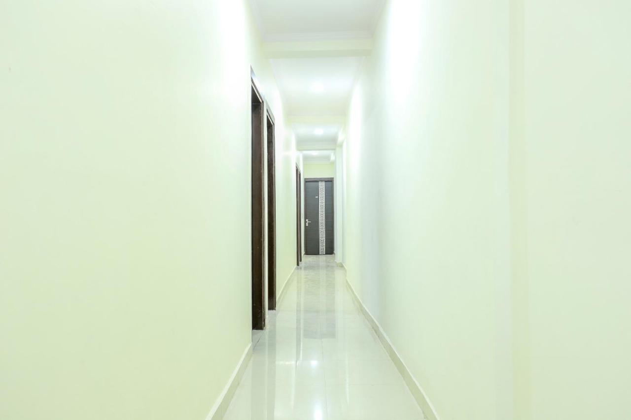 Oyo 77819 Shahdara Inn นิวเดลี ภายนอก รูปภาพ